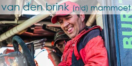 MaxxisRoom's tweet image. Martin van den Brink #nr509 

Starts his last special in #dakar2014 

#dakar2014