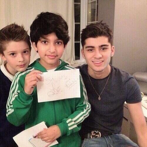 zayniimalik's tweet photo. 2012 zayn is back !! http://t.co/w71YGbHEO3