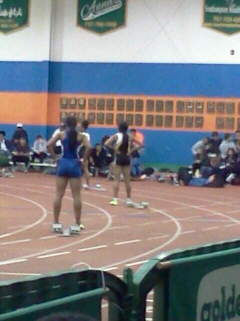 CoachNyA's tweet image. So proud of my big girl. Won her heat of the 400. # lookinggood #goVCU