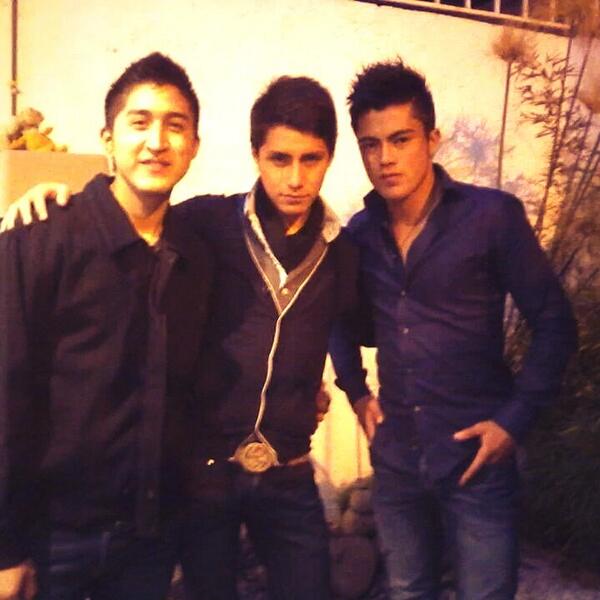 jesustrejo15's tweet photo. Que grandes momentos a lado de @aldogerones http://t.co/djJ7qJL7aA