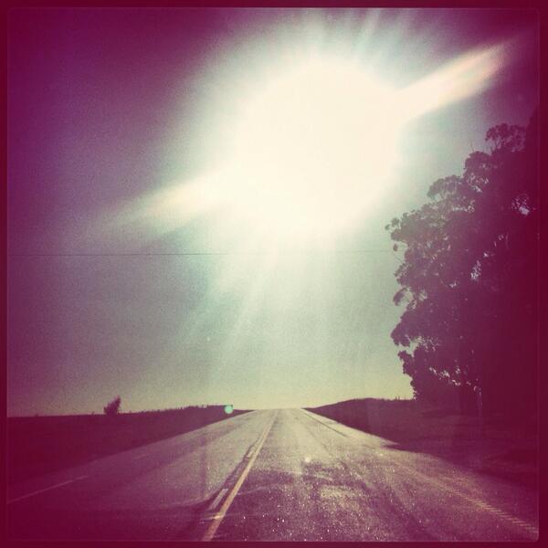 lali_blanco's tweet photo. Volviendo a casa #roadtrip #summertime #calor http://t.co/2Mopmss6KA