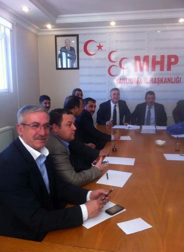 MHP_URFA_SKM's tweet photo. MHP il Binasında Tüm İlçe Baskanlarimizla seçim değerlendirme toplantısı yapıldı.foto:1 http://t.co/rYK2W26E6H