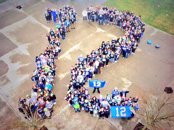 kaseykahne's tweet photo. Enumclaw High School looking good!!
#GoHawks http://t.co/IRBMJiZIgn