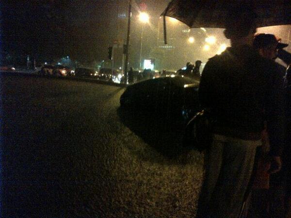 TMCPoldaMetro's tweet photo. 22:56 Kecelakaan Toyota Harrier B 10 SQ masuk Kolam Bunderan dpn BI Thamrin &amp; msh penanganan Polri. @martinsiburian http://t.co/nekED3JmMA