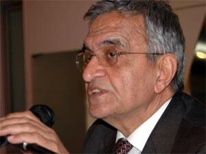 Hocaların hocası konuştu: BİR MİLLİ MÜCADELE ŞUURUYLA HAREKETE GEÇMEK LAZIM! ghkticaret.com/prof-dr-huseyi…
<a href="/Elifhevav/">Hüseyin Hatemi</a>