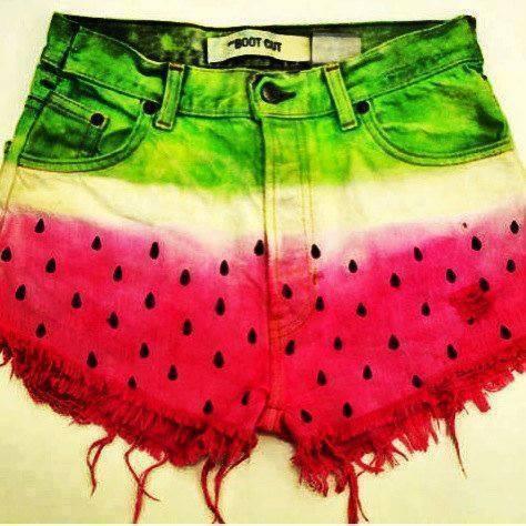 esmodachicas's tweet photo. RT si echas de menos el verano. http://t.co/aYP4zAfUXw