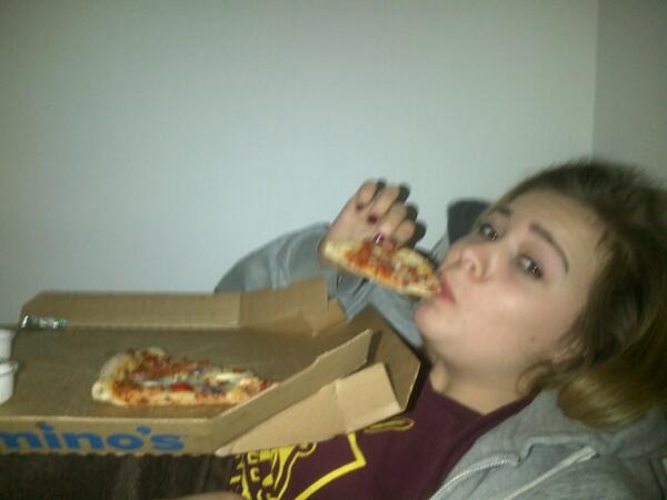 stephedmonster's tweet image. @hollyvale #sameproblems