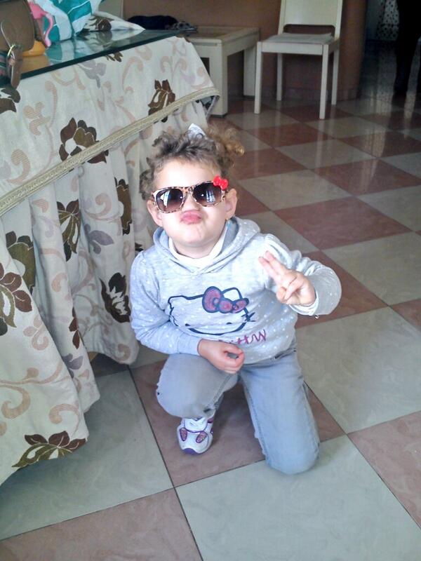 EzeMorales22's tweet photo. Jjajajjja a mi yanira posandooo jjaa k la kieroo a mi xikitina http://t.co/ZtUC3UnANq