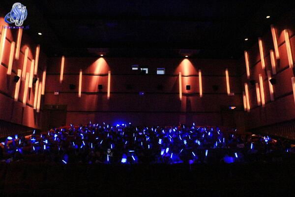 sjbecomeone_th's tweet photo. ขอกล่าวคำว่าฝันดีคืนนี้ไปพร้อมกับรูปทะเลแซฟไฟร์บลูของโรง7 รอบ 16.30 #SS43DinBKK นะค๊า ฝันดีค่า :D http://t.co/eDymEhjFY7