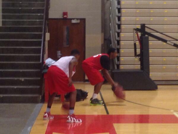 Working on ball handling skills after practice @mrdashawn3523 and @Damian_TooKold #NoDaysOff #practiceneverends