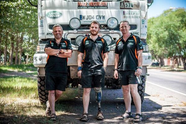 Tiff_R2R's tweet photo. Super humans of @Dakar Team Baz #574 @Race2Recovery Very proud of my team mates. http://t.co/pCIHupF8aG