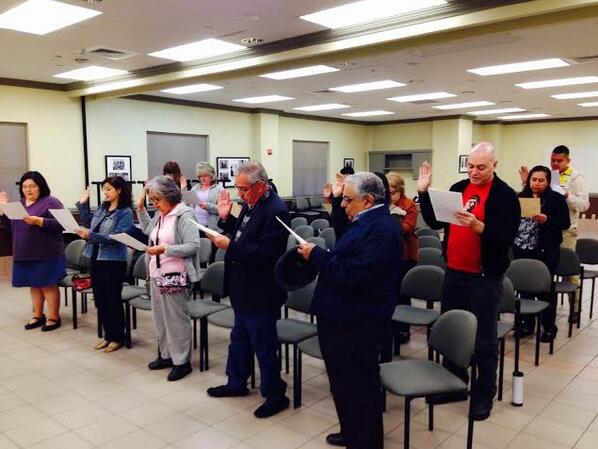 saramarie_brenn's tweet photo. Legal ones? 

"@WendyDavisTexas: 15 #TeamWendy volunteers in Laredo got trained to register new voters! #MLKAction http://t.co/LsEzydNfC4"