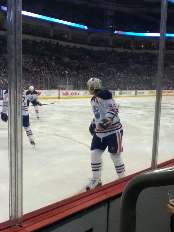 OilRezin91's tweet photo. @RSmyth_94 good game. Sure wish I could of got my cap signed. Maybe next year or when I go to Edm to watch in March http://t.co/TyDGz1KgB3