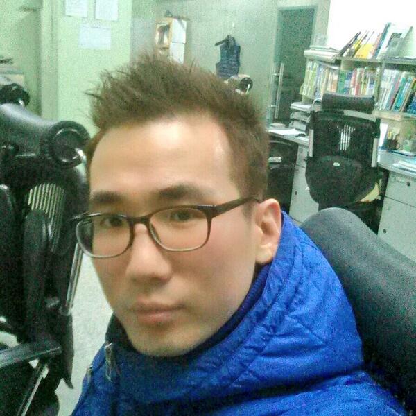 changhoon79's tweet photo. 담번엔...진주색으로 쇼킹염색해야쥐~~!! ㅋㅋㅋㅋ http://t.co/SU6ctlbC8a