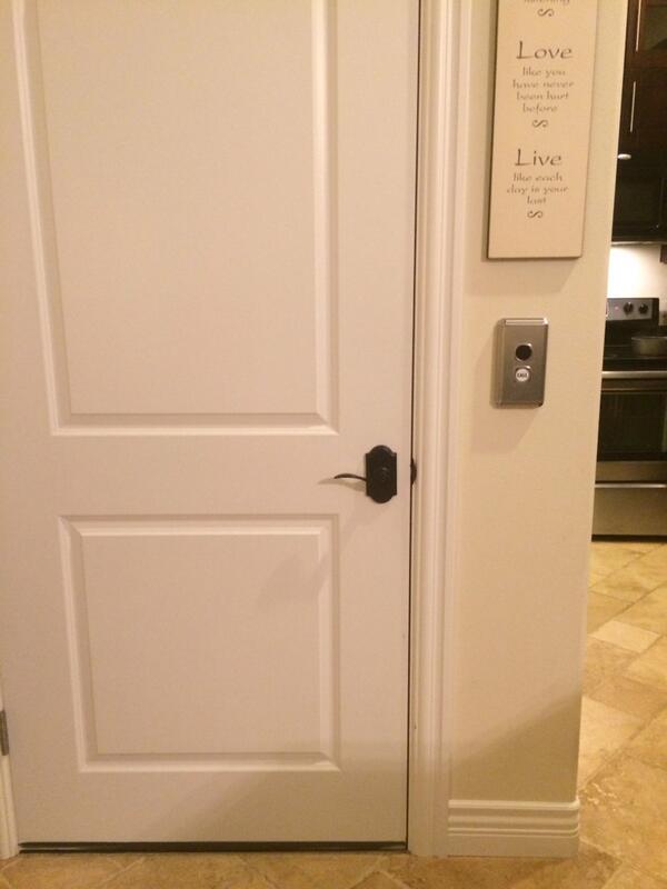 thealexisann's tweet image. #funfactaboutme my house has an elevator. 💁