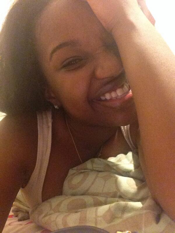 _songBird___'s tweet image. you look so much better when you smile 😄 #forgottenupload #goofygirl