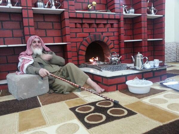 abrhum803's tweet photo. ---
--- 
 تم الإرسال بواسطة واتساب http://t.co/azLkXwucNh