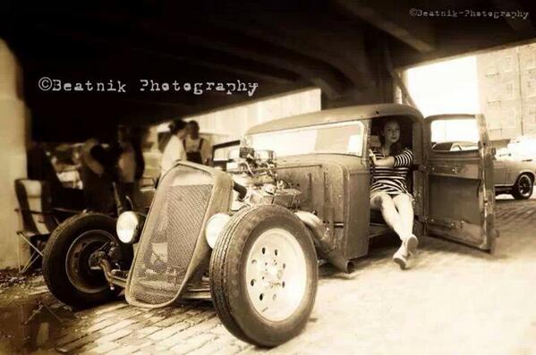 BeatnikBBB's tweet photo. We love all things classic! #beauty #cars #clothes http://t.co/8j54ISz2Vb
