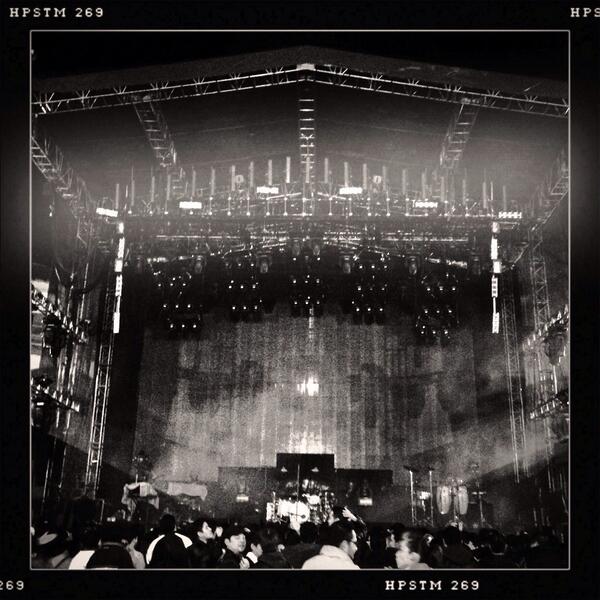 bethusghark's tweet photo. Esperando a Bunbury... #PaloSantoTour http://t.co/kxPOqVsxQ6