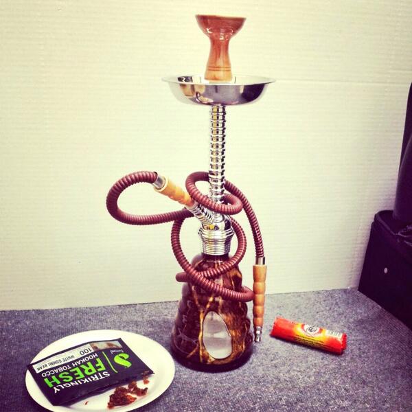 zeemansayfu's tweet photo. AMY Hookahhhh http://t.co/mSs20R1vsd