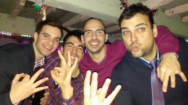 Cumple de <a href="/pablo_alemany/">pablo lorenzo</a> !!!! <a href="/AlbertoCasaress/">Alberto Casares</a>  <a href="/GonzaloCarroC/">Gonzalo Carró Castro</a>  y servidor!!   #ThisIsVigo