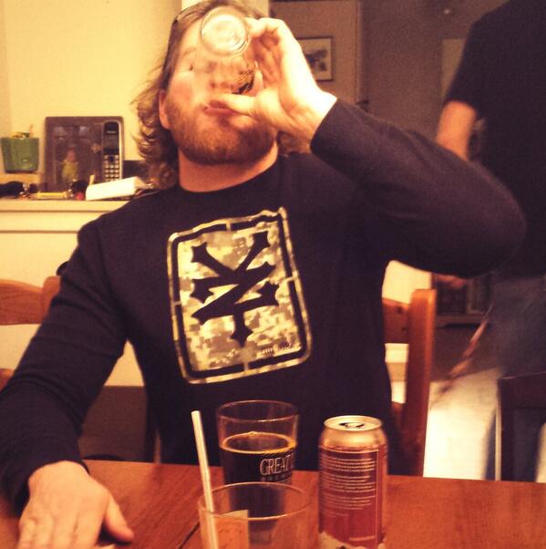 mslaphotog's tweet photo. Our husband, everybody. You need a hair cut, @captainfalcon19. http://t.co/3jMCyZSDbJ