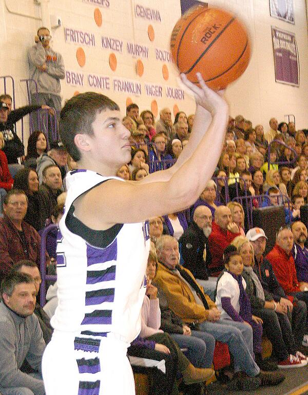 LFTimes_sports's tweet photo. Speaking of dead on, queue the 'Marko! Polo!' chant from @WcvTeePee 
Two-for-three from three-point range today. http://t.co/gSCqM1Lcy6