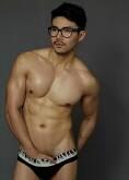 Kayfactor3699's tweet photo. Hmmmmmm........Asian meat http://t.co/2biYyf3knD