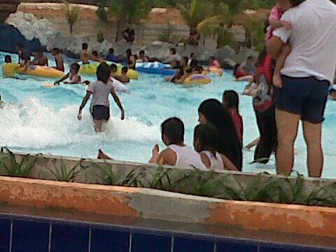 BOOMBARA_WP's tweet photo. Byyuuurrrr #BoombaraWaterpark http://t.co/Be03JQI5Zy
