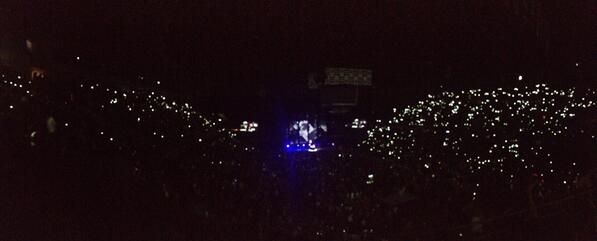 KaitlinJaffray's tweet photo. What an incredible concert with @madi_poss #LightTheFuseTour @KeithUrban http://t.co/O5URKAQ4qP