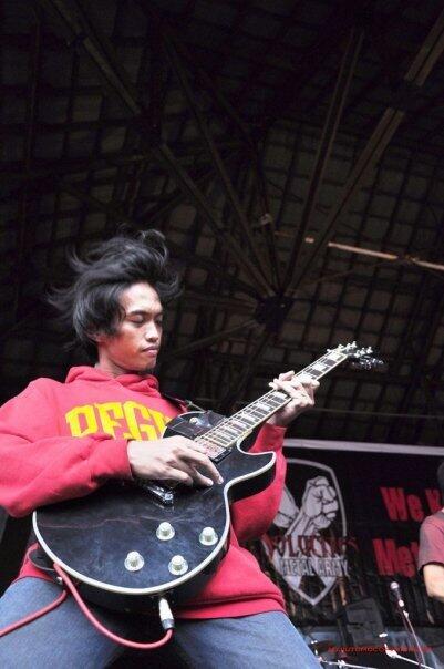 Mengibas ramboet. <a href="/Dickympd/">Dicky Haliansyah</a> #2009