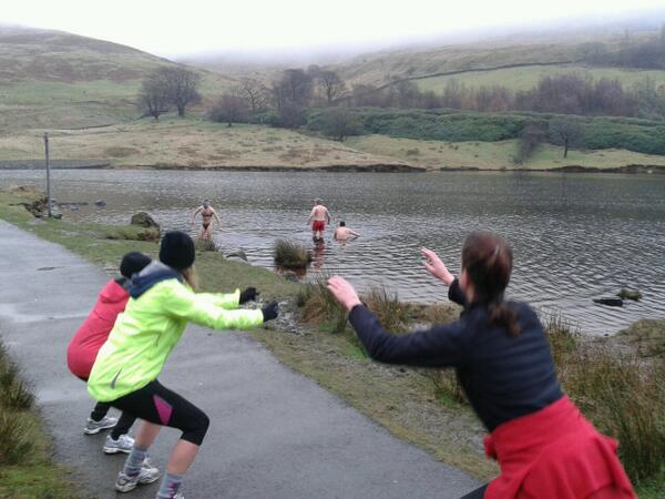 PeakFit__'s tweet photo. Lots going on at a misty Dove Stones this Sunday morning! Checking it out whilst doing the outdoor circuit! http://t.co/uV0agUq21R