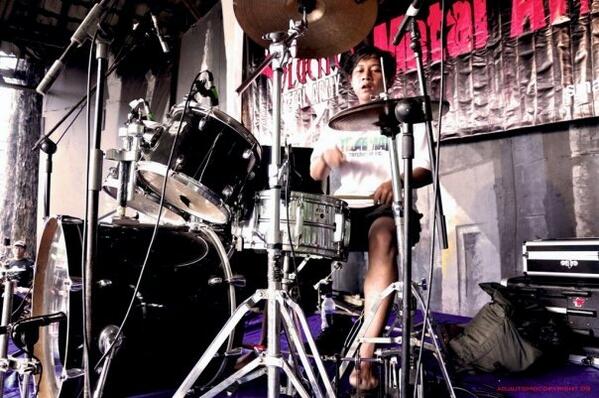 Ini @d_ayyul sebelvm berenang ke Korea. #2009