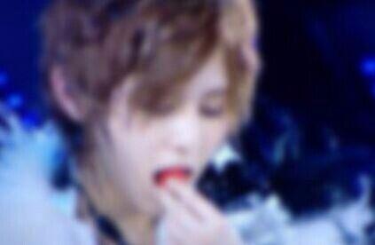 ________Ryy__'s tweet photo. .

.

.

.

「   莓プレイって 知ってる  ？   」

      R . yamada     n R

   R t  ▷▷▷   逢

       莓 プ レ イ 仕 様 可 

.

.

.

. http://t.co/65V9Fv8Qon