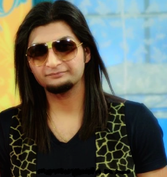 Singer Bilal Saeed flees Lahore High Court  HIP