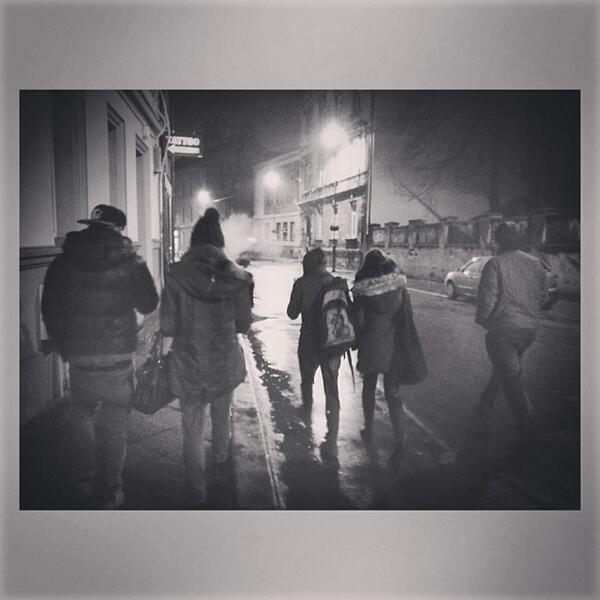 untypicalpolish's tweet image. Do domu dzikie żłopy. #gliwice #wayhome #afterdrinking #drinkin #street #instagroup #walking #streetlights #blahb...