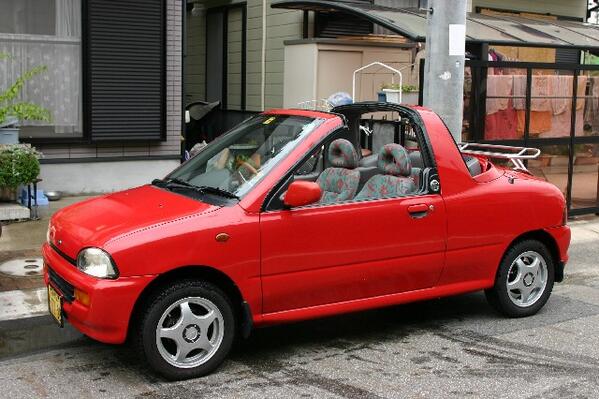 名車 珍車bot スバル ヴィヴィオ T Top Ky3型 3000台限定の富士重工40周年記念車である 某自動車専門紙にて 平成の珍車 と呼ばれた リアウィンドウは電動オープンである オープン時には気持ちの良い風を感じさせてくれる Http T Co Sowvip9mpn