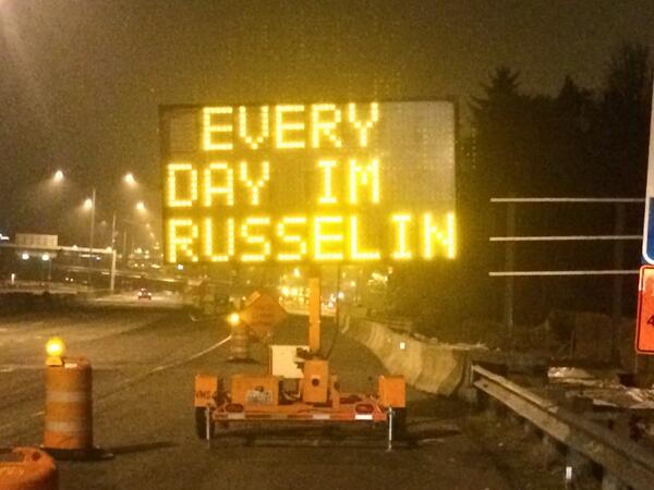 dougdKING5's tweet photo. #Wsdot getting down with #DangerRuss way to support your qb http://t.co/OV7xHKo6pj