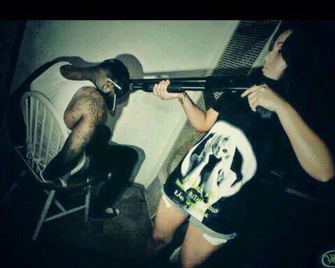 BadMariage's tweet photo. " c'est qui la meuf qui a fav ta photo ? " 🔫🔫🔫🔫🔫🔫🔫🔫🔫🔫🔫🔫🔫 http://t.co/okf80mOjLN