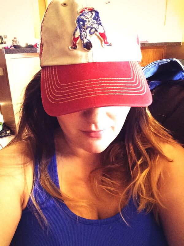 wlaceyb's tweet photo. Who's ready for game time? @NE_PatsNation @Patriots http://t.co/RR7etGNmAj
