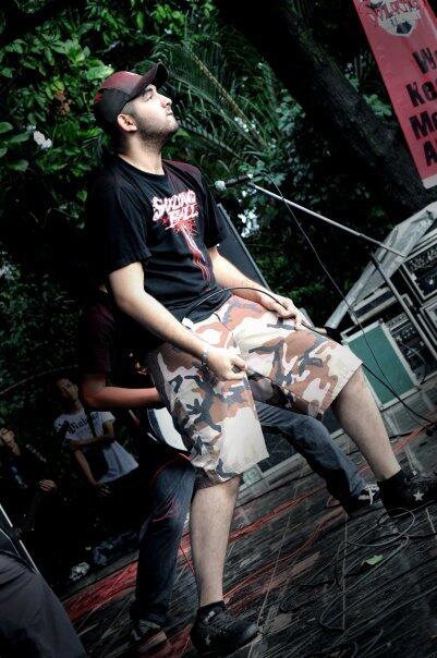 Ini Vijay, di Dubai punya sirkuit balap. Balap karung. #2009