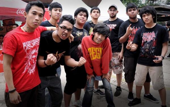 Bersama <a href="/revengedeath/">Revenge</a>, di Bulungan Outdoor. #2009 #goodtime