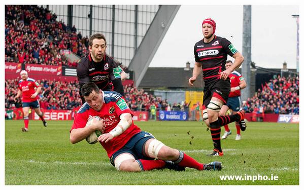 Inphosports's tweet photo. 'Immediate Response!' Edinburgh with the penalty, straight away @Munsterrugby score a try! @irfurugby @MRSC16 http://t.co/wIAWNQWUic