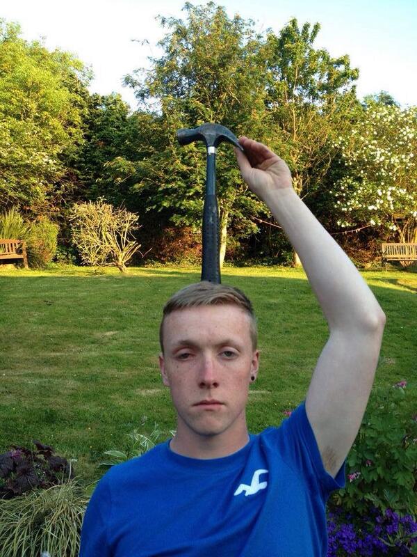 ThingsOnMyHead0's tweet photo. Hammer http://t.co/KQT5eK56l3