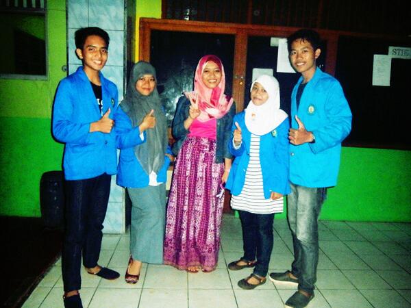 with <a href="/teatermodem/">Teater MODEM</a> :D #LKS2014 #SMKISLAMIYAHCIPUTAT