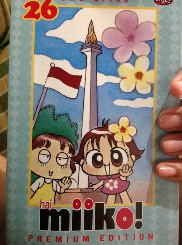 RakSahKepoSu's tweet photo. FINALLY!! i bought this comic wuwuwuuuuu @haimiiko😻😻!Thankies @gramediadepok. Btw stocknya udah menipis loh:-( http://t.co/yhIkZa4d87