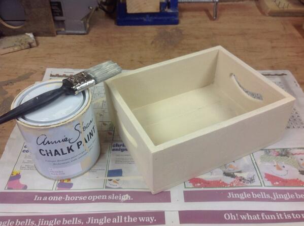 CrateCrazy's tweet image. Paint workshop. No, paint in workshop!! #oldochre #handmade @tweetmarthas @AnnieSloanHome