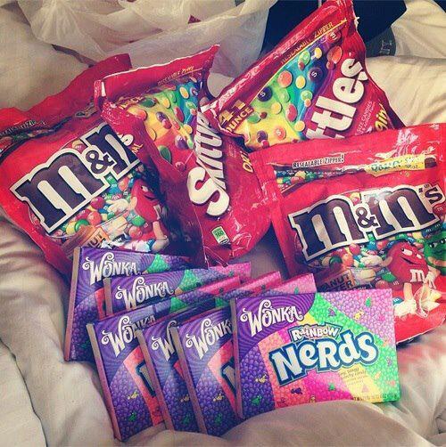 DaddysAthena's tweet photo. Ooooh ain't I lucky....look what I found under my bed......😂 http://t.co/DoeSy9IjU4