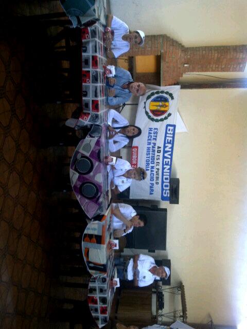 eblinatencio's tweet photo. Reunion CES AD lara con la dirigencia del municipio jimenez http://t.co/AS9cGhVdSR
