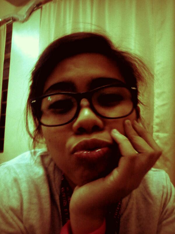 Ciabayo's tweet photo. ~Baby it's cold outside~.  Body warm: Selfies ;) haha, the prof didn't came. it lead me doing this. http://t.co/kKfsKIwYh7